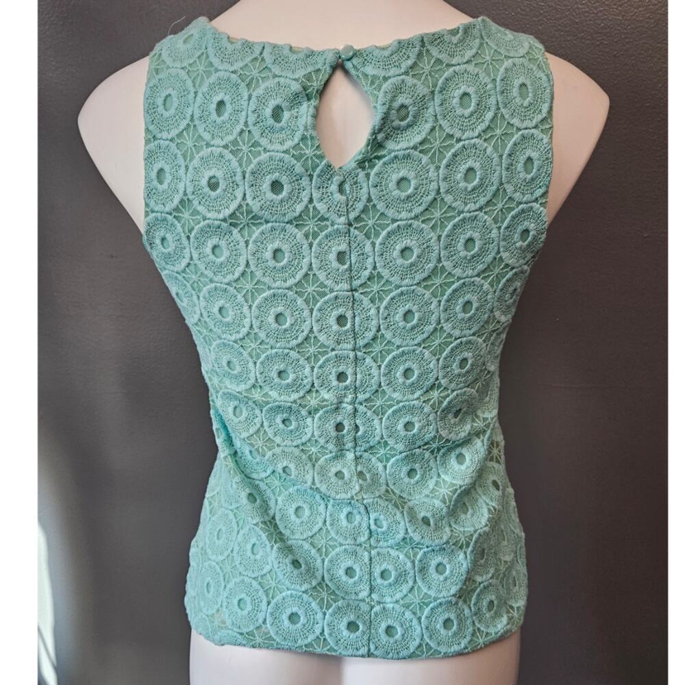 Banana Republic Teal Sleeveless Eyelet Lace Scoop neck Top sz Small - Picture 4 of 6